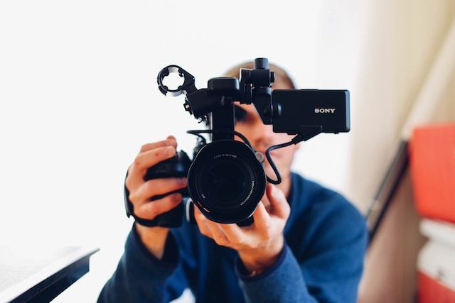 Creating a Great Corporate Video: 7 Tips for Beginners