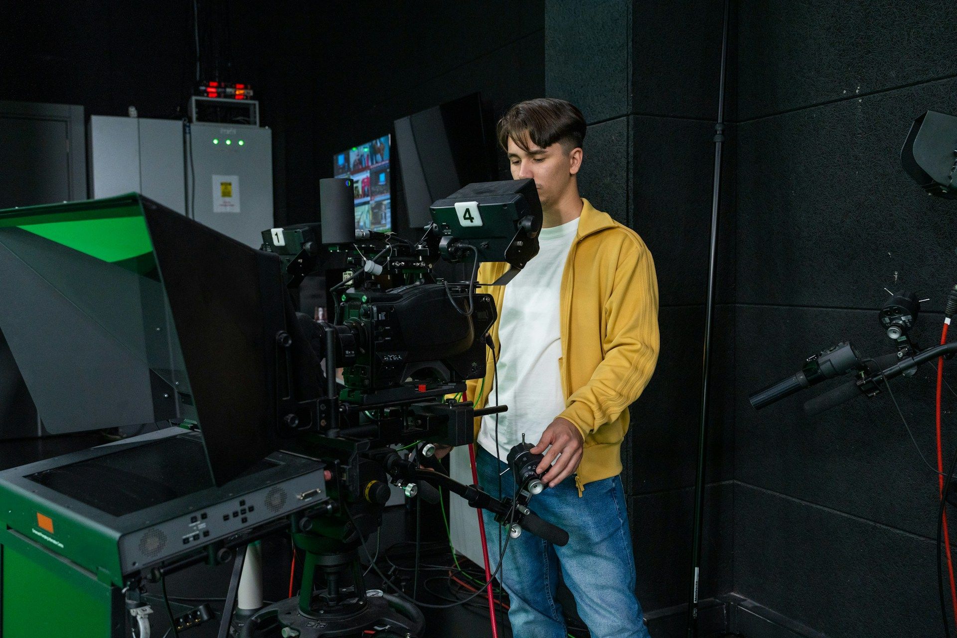What Makes B2B Video Production Work in Toronto Markets