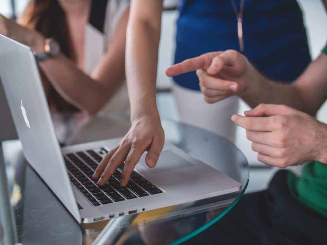 10 Awesome Examples of Company Culture Videos That Get it Right