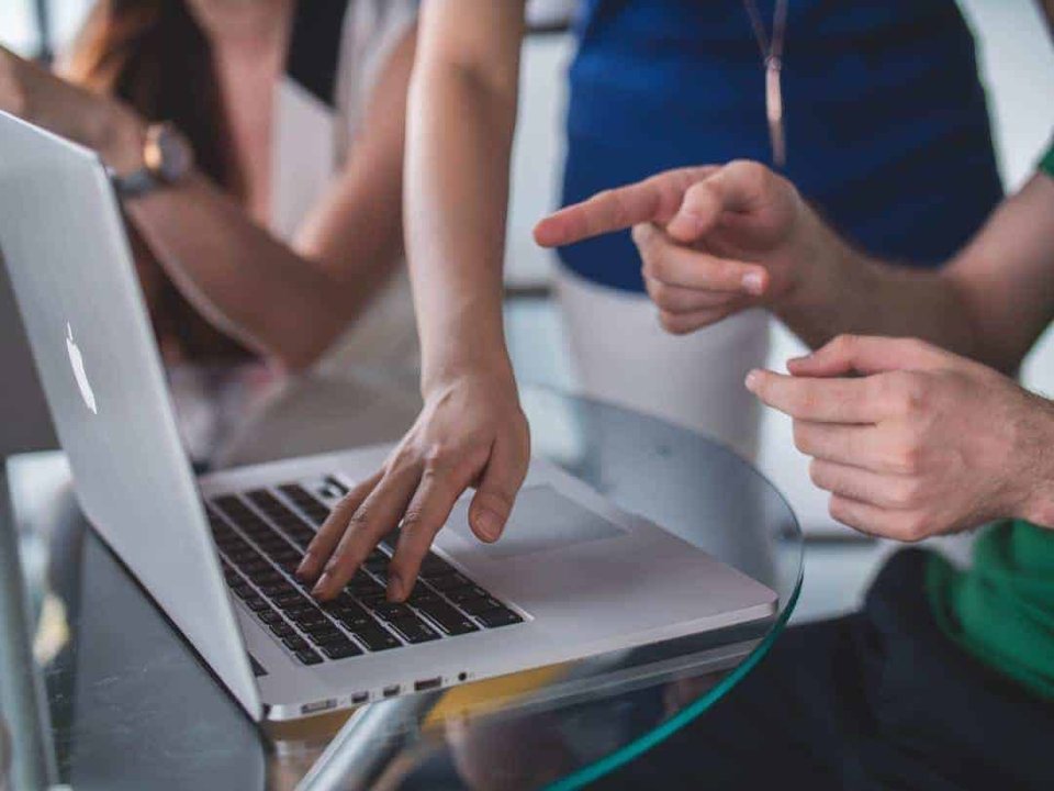 10 Awesome Examples of Company Culture Videos That Get it Right