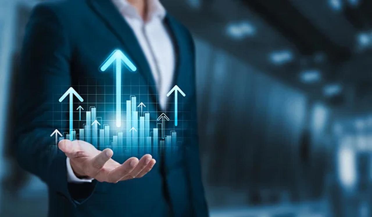 15 Small Business Growth Strategies for 2025