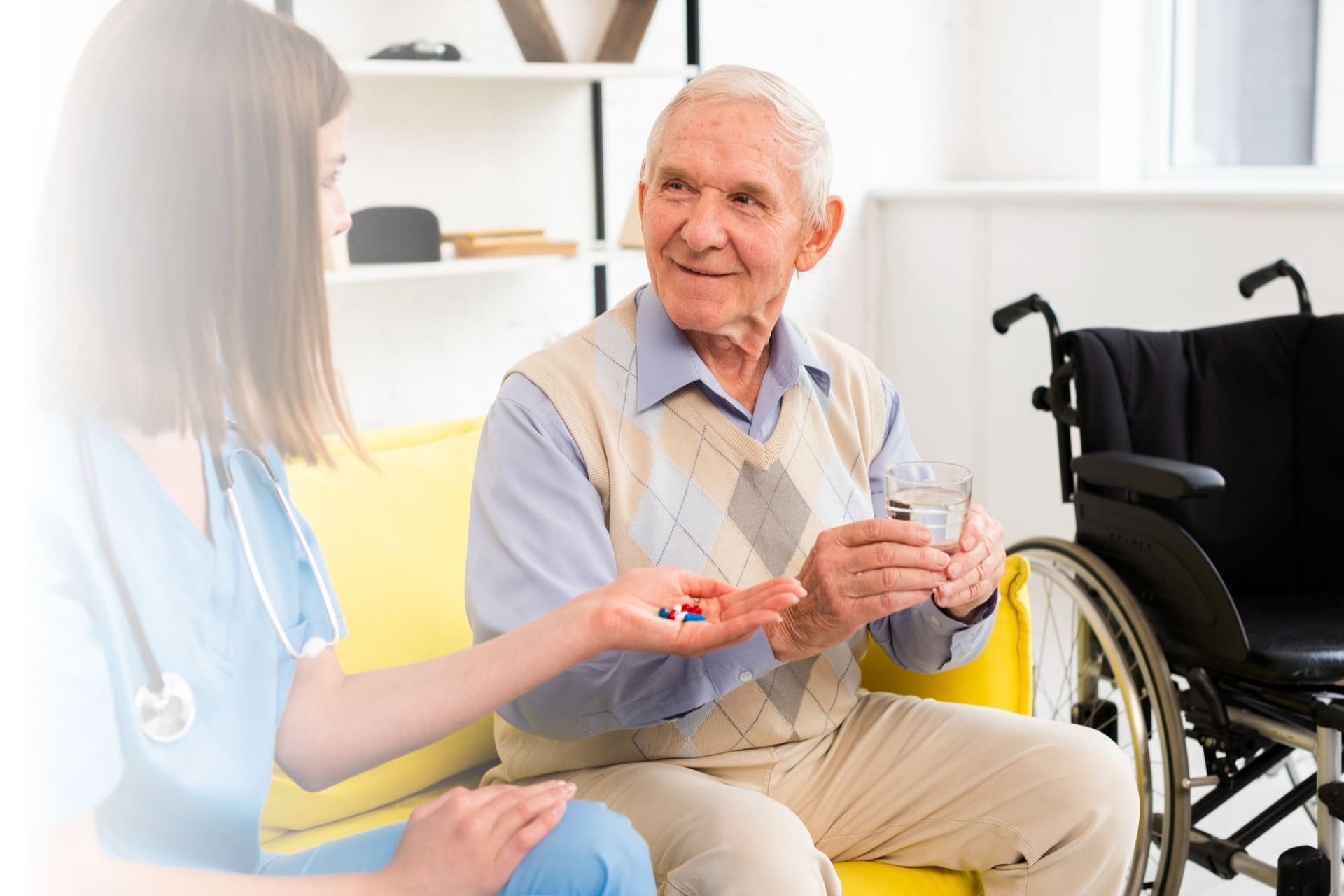 Enfermeira de Procedimentos e Gerontóloga - Atendimento ao idoso