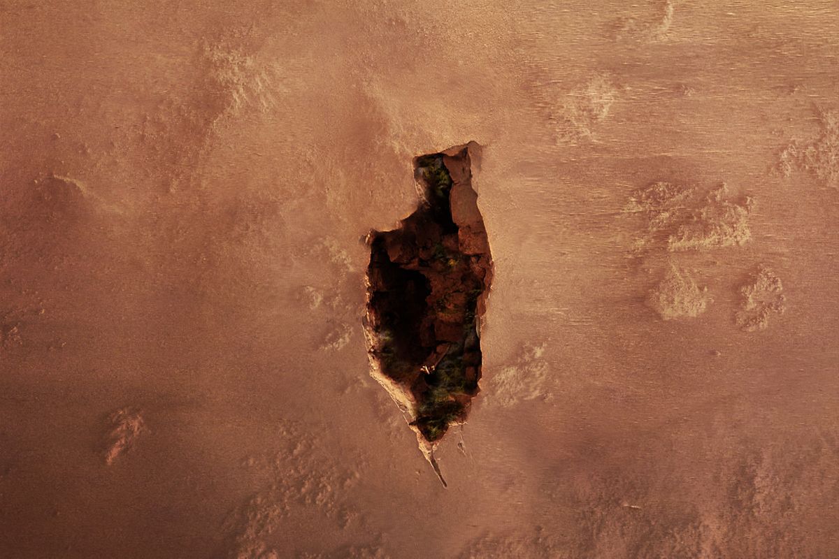 BEGÜM YAMANLAR, Tahribat, 2017. Video, 03’04