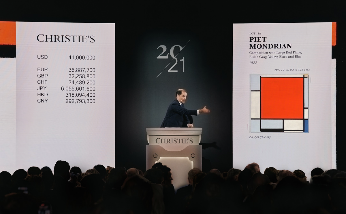 Mondrian’ın Composition with Large Red Plane, Bluish Gray, Yellow, Black and Blue (Büyük Kırmızı Düzlem, Mavimsi Gri, Sarı, Siyah ve Mavi ile Kompozisyon) (1922) adlı eseri, Mayıs ayında Christie’s New York müzayedesinde 47,6 milyon dolara satıldı.
CHRISTIE’S: CHRISTIE’S IMAGES LTD.