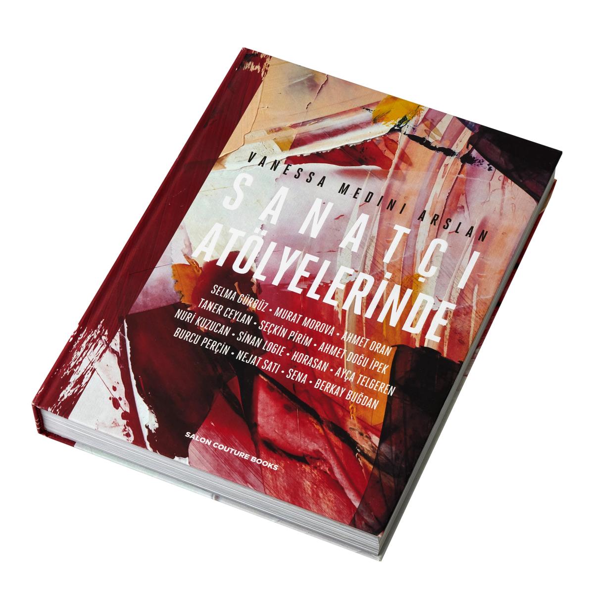 Vanessa Medini Arslan kitabı sanatçılara ve konuya hâkimiyetle kaleme alıyor.
© SERKAN ELDELEKLİOĞLU, 2021