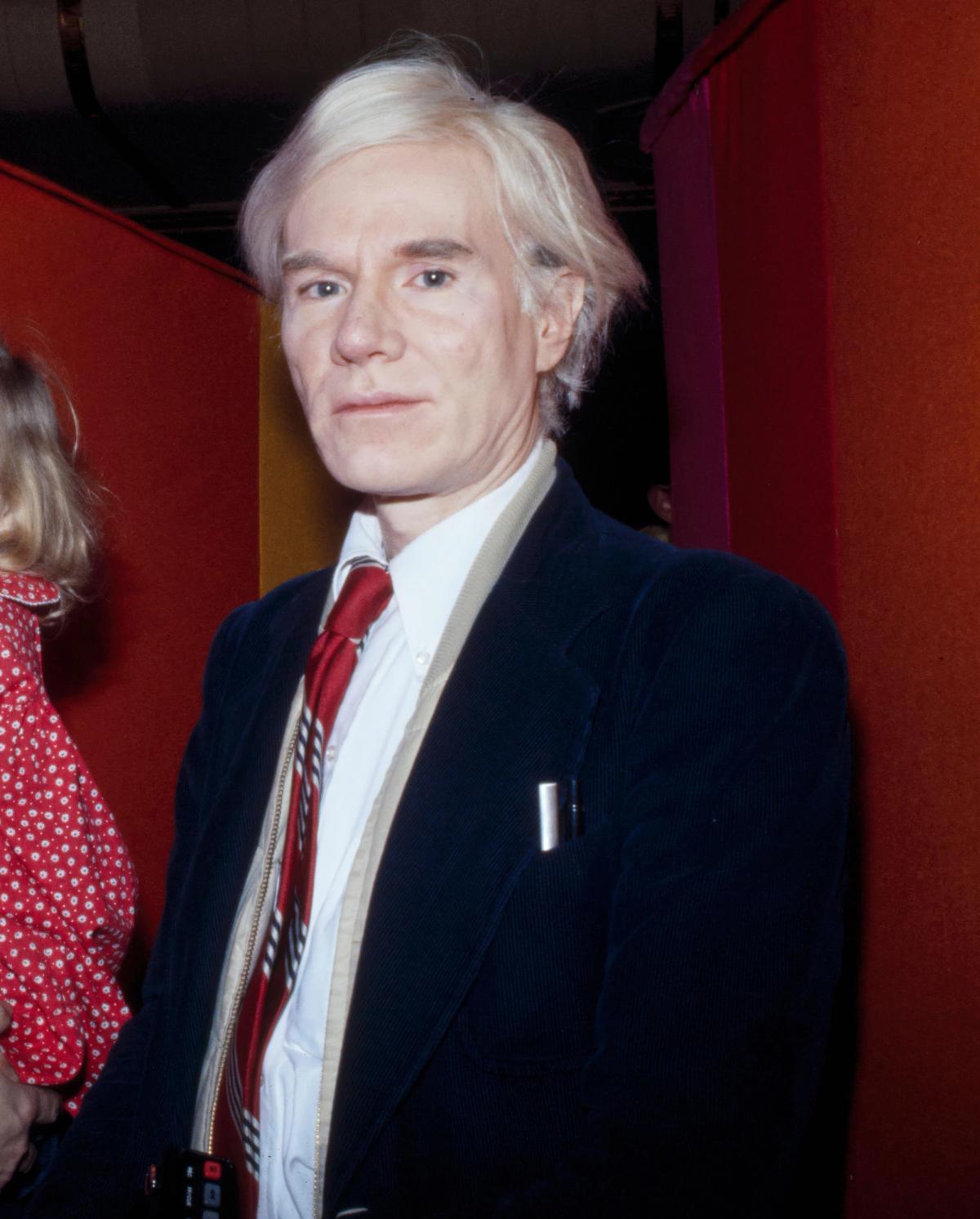 WARHOL: © AMERICAN PHOTO ARCHIVE/ALAMY STOCK PHOTO, FOTOĞRAF: BERNARD GOTFRYD