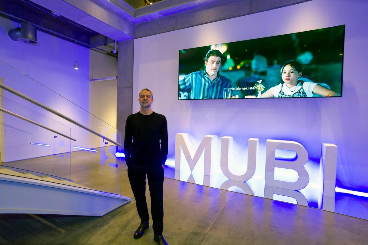 Cem Altınsaray, MUBI Fest’in açılışında.2023 yılında İstanbul Modern çatısı altında başlayan MUBI Fest ilerleyen yıllarda büyüyerek devam edecek.
CEM ALTINSARAY: © ILGIN ERARSLAN YANMAZ, 2023