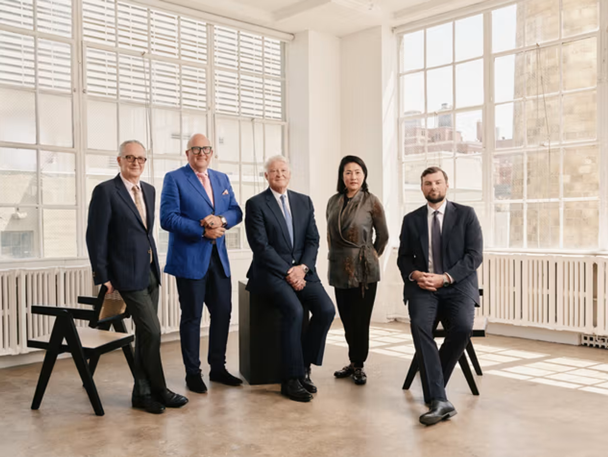 Soldan sağa: Brett Gorvy, Philip Hoffman, Ed Dolman, Patti Wong, Alex Dolman
Emilio Madrid izniyle 