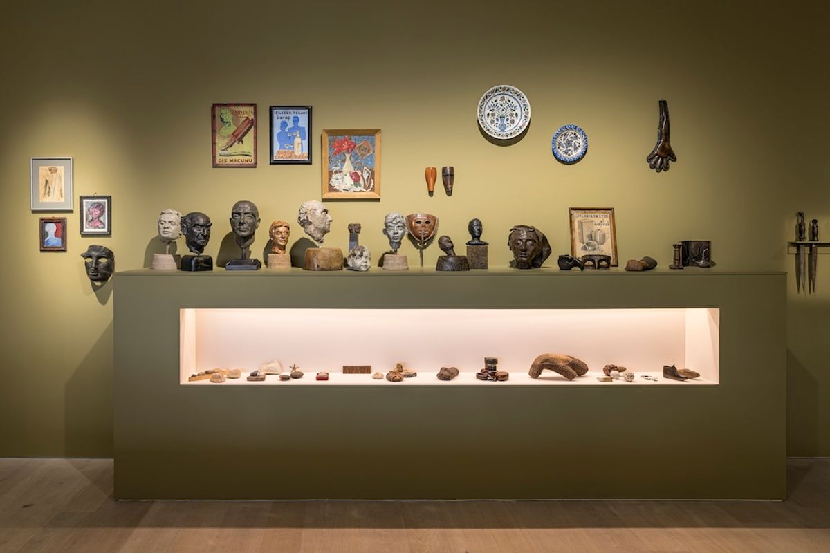 Koray Ariş: İçinde Yaşadığımız Deri, Sergiden görünüm, Arter, 2024
Fotoğraf: flufoto (Barış Aras & Elif Çakırlar)