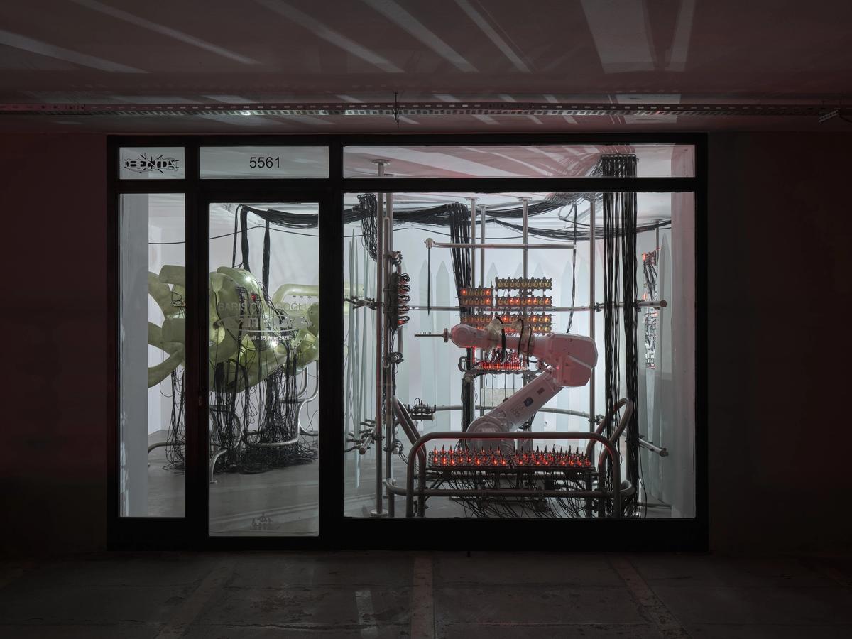 evim yuva'dan enstalasyon görüntüsü, Fotoğraf: Barış Özçetin
© Barış Çavuşoğlu