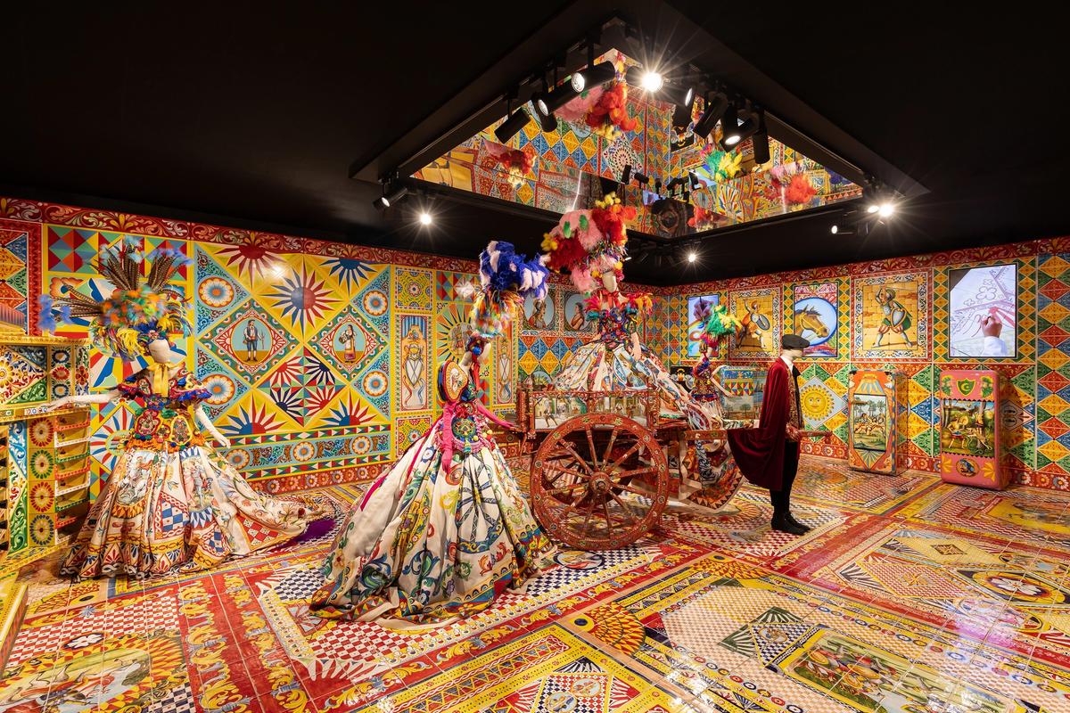 Sicilian Tradition, Dolce&Gabbana, Fotoğraf: © Mark Blower