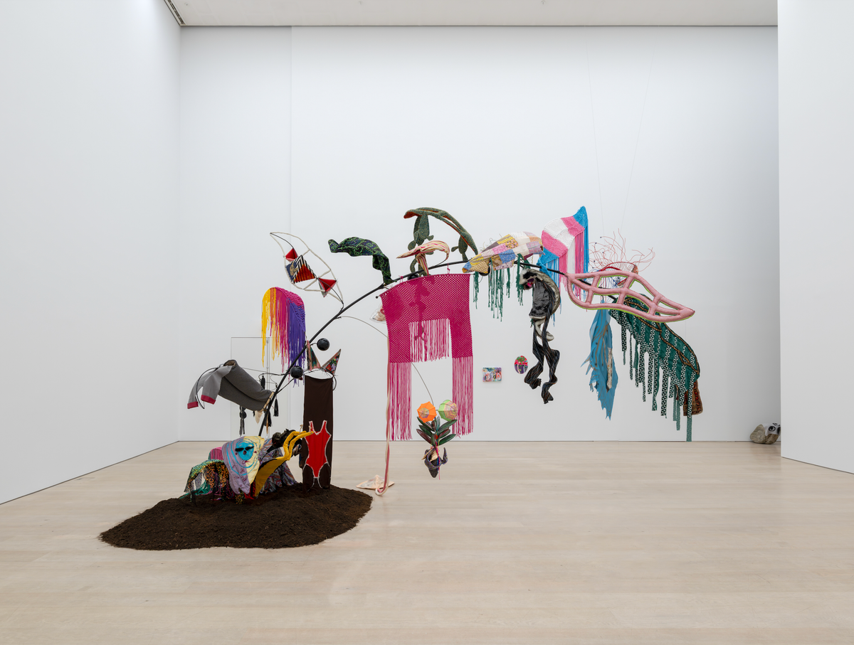 Nilbar Güreş, MAYZU Hindistan Cevizi ve Muz Veren Ağaç, 2022
Arter, Kadife Bakış