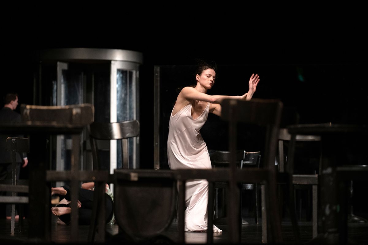 Festival, Pina Bausch’un başyapıtı Café Müller’le açılış yapıyor.