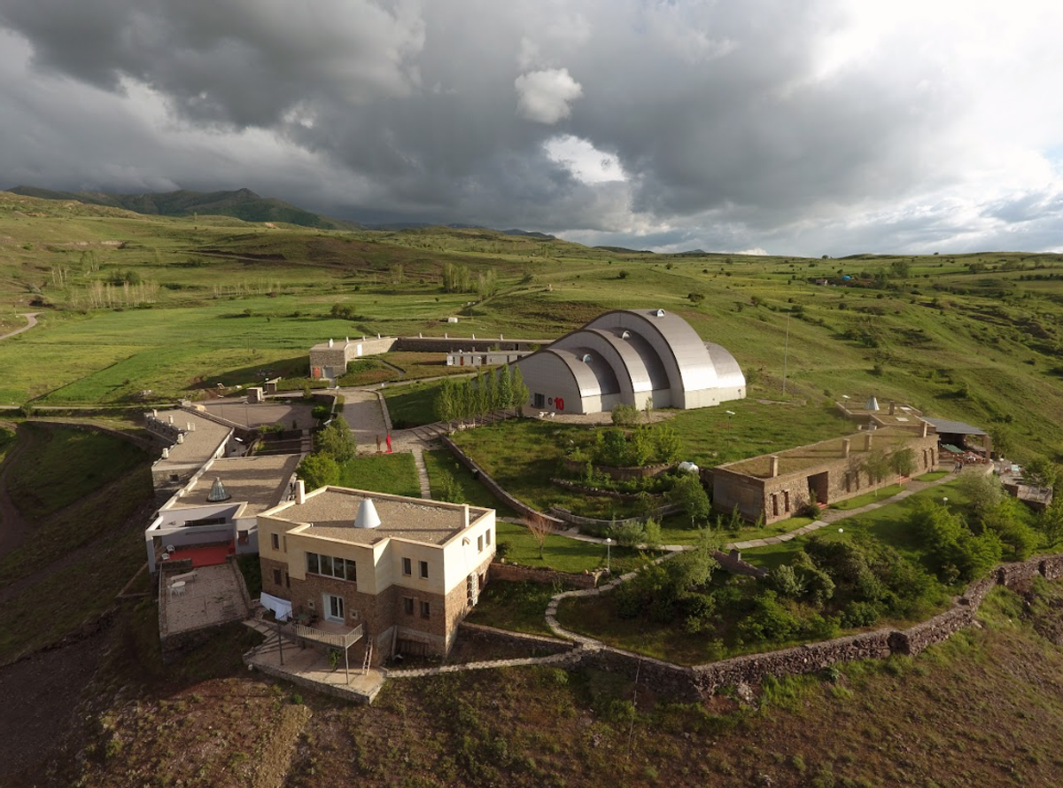 Baksı Müzesi
Baksı Kültür Sanat Vakfı