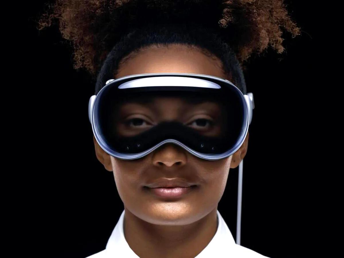 Apple Vision Pro karma gerçeklik gözlüğü ABD’de 2 Şubat’ta satışa çıktı.

Fotoğraf: Apple