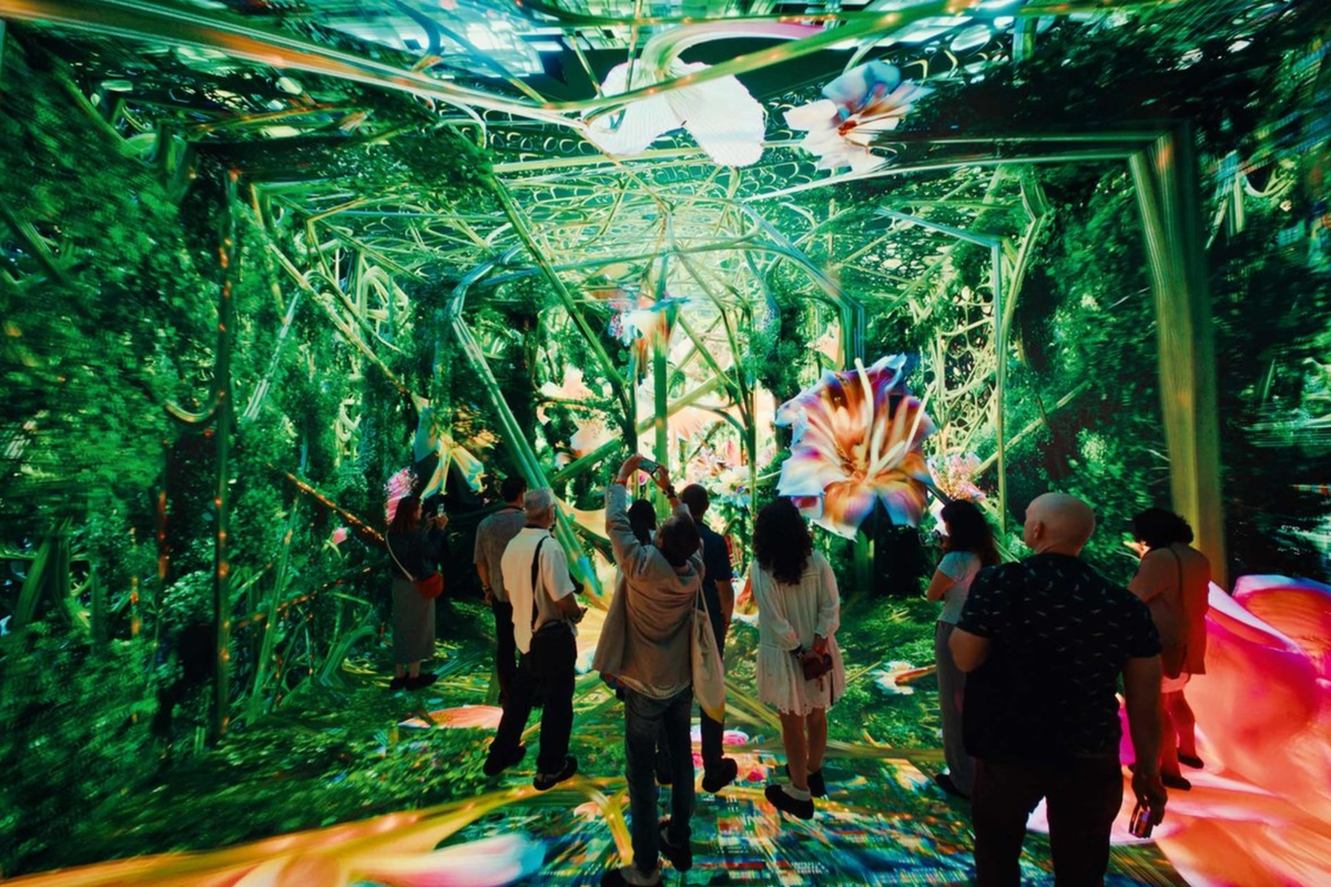 Machine Dreams: Rainforest, Dataland’ın açılış deneyimlerinden biri. Refik Anadol'un Amazon ziyaretinden ilhamla oluşturuldu.
Fotoğraf: Refik Anadol Studio; © 2026 Refik Anadol Studio/Dataland