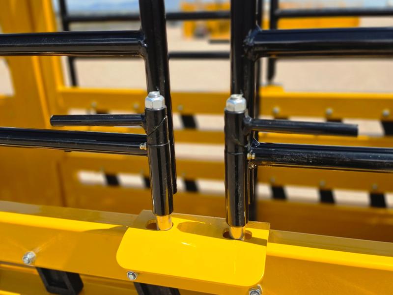 Cerradura de golpe en una trampa Amarillo