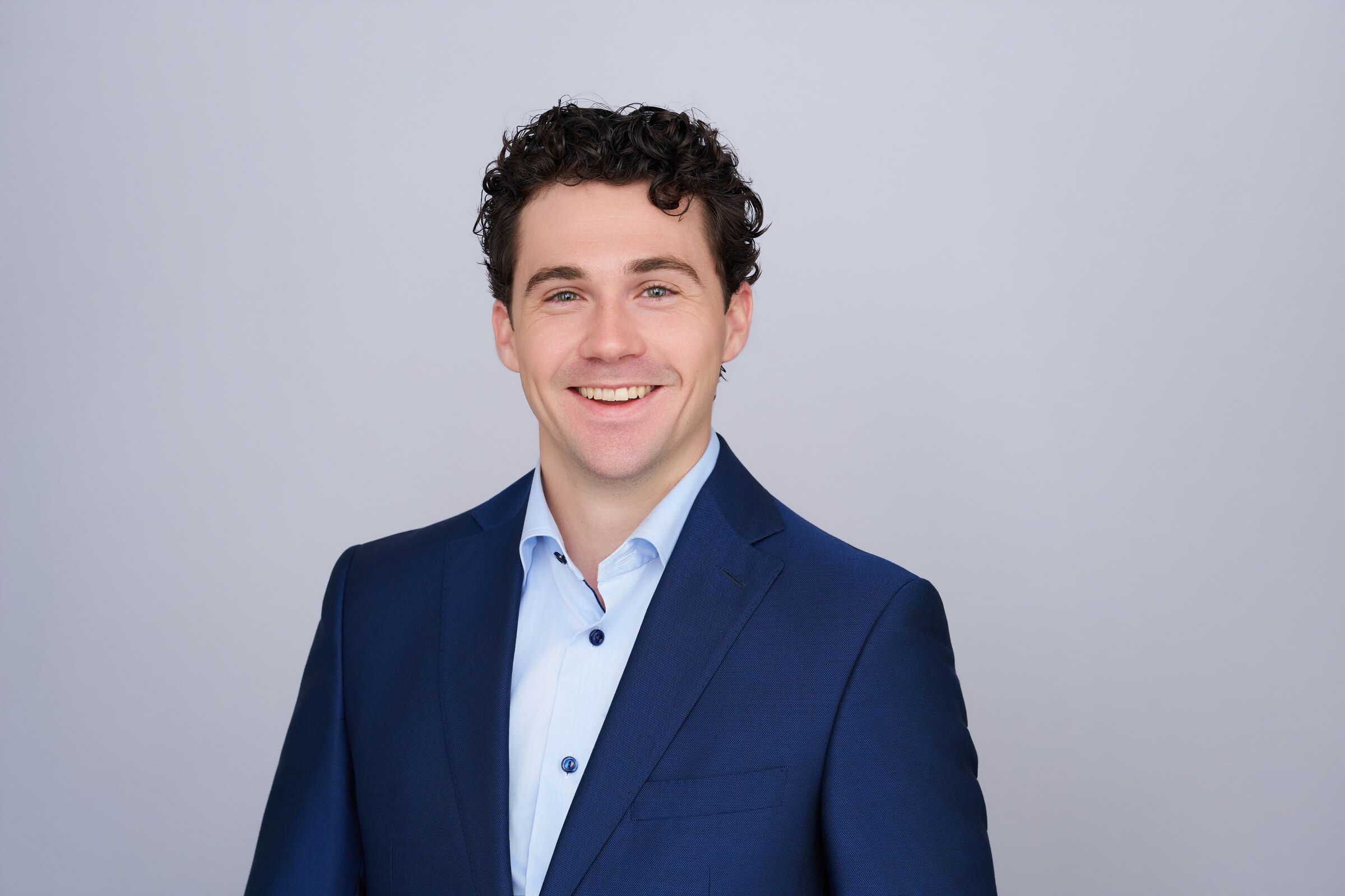 Richard Holmes headshot