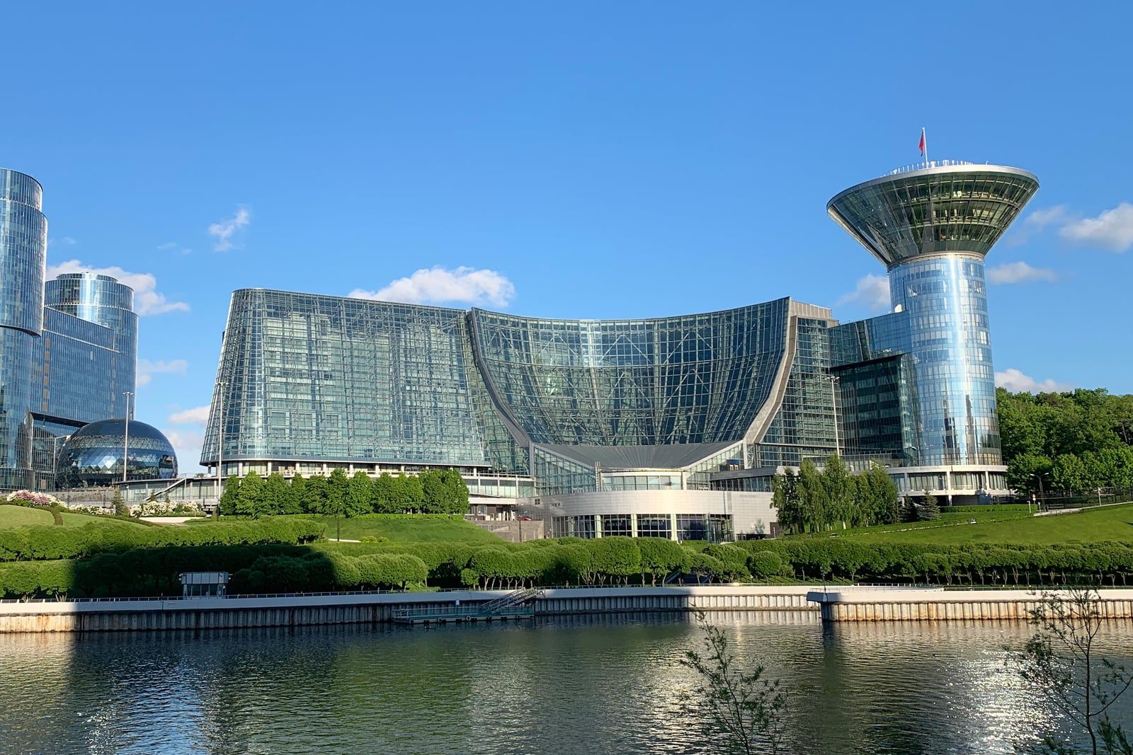 ГКУ МО «Дирекция единого заказчика-застройщика»