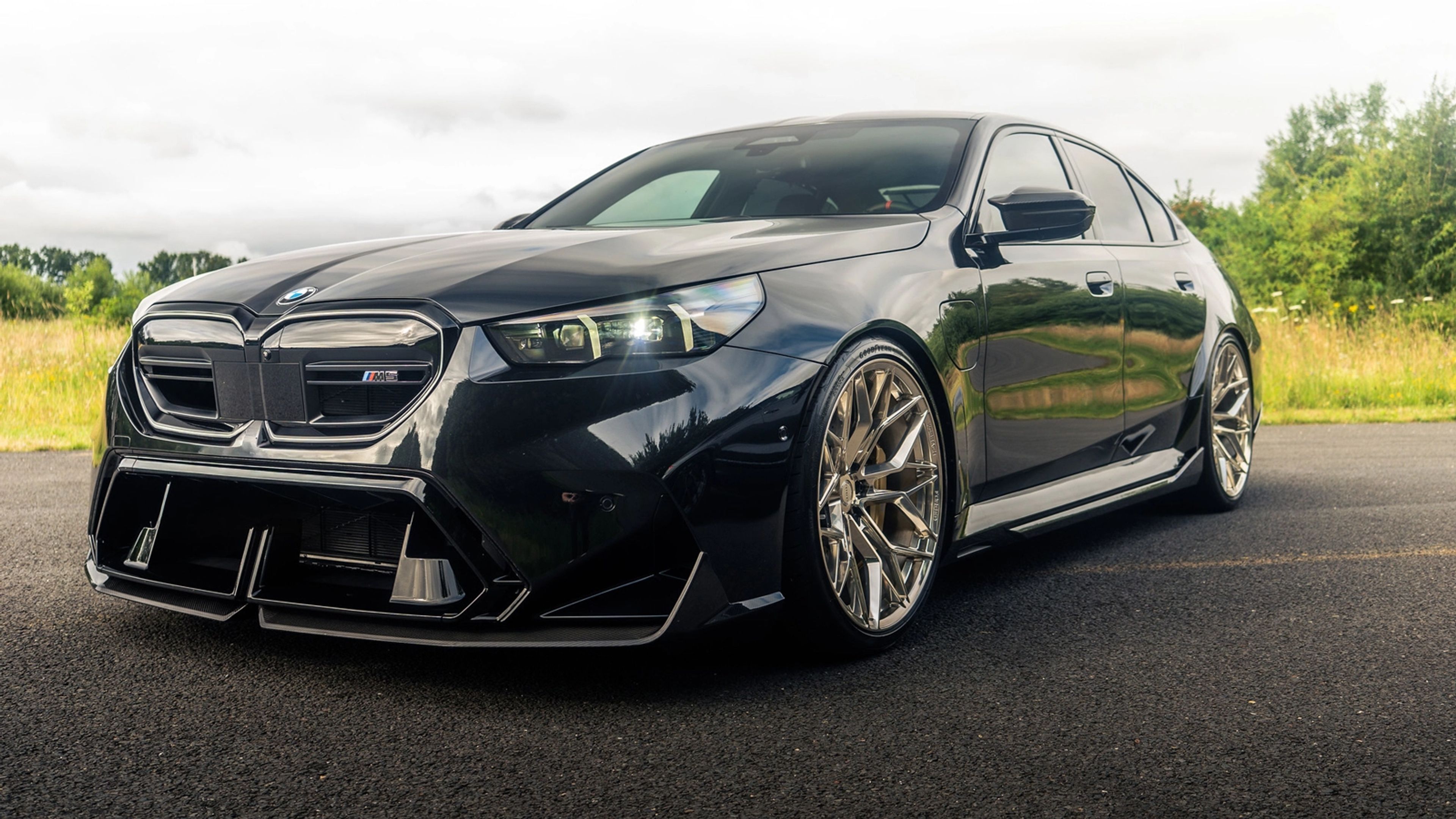 BMW M5 G90 owner Korbach PS3 Polished Frozen Gold