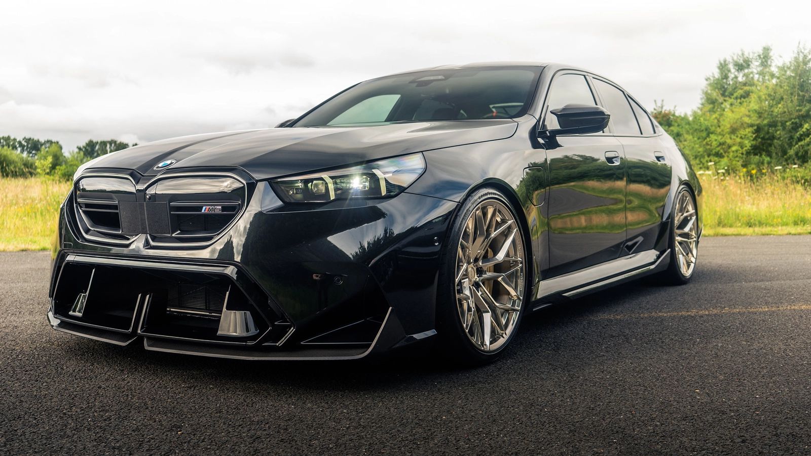 BMW M5 G90 owner Korbach PS3 Polished Frozen Gold