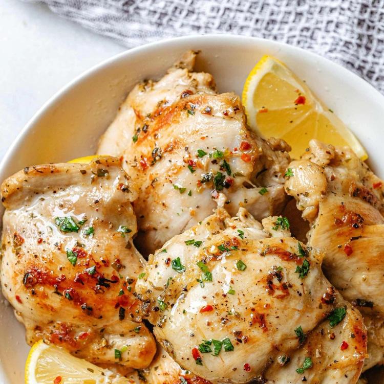 Lemon Garlic Chicken Thighs