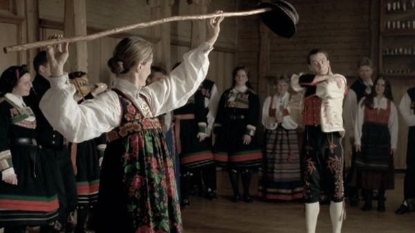 Freia Porøs – Folkedans 