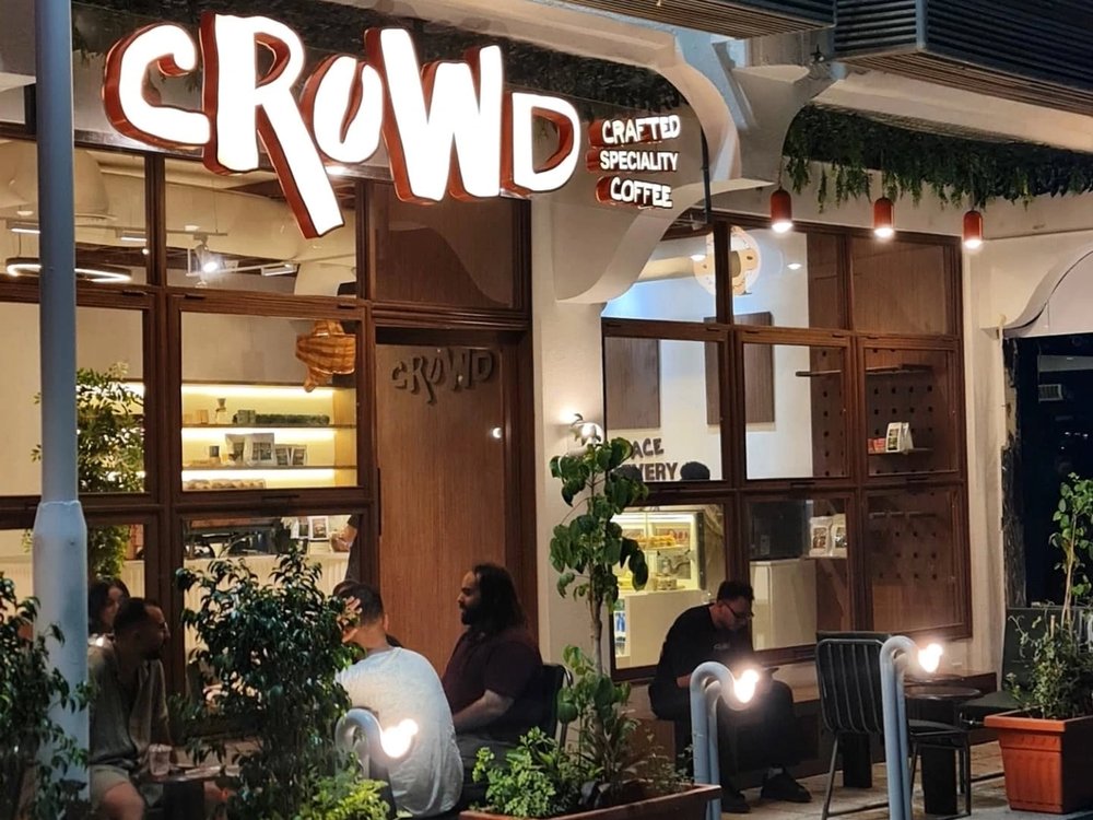 Crowd Cafe - Gallery Image 9