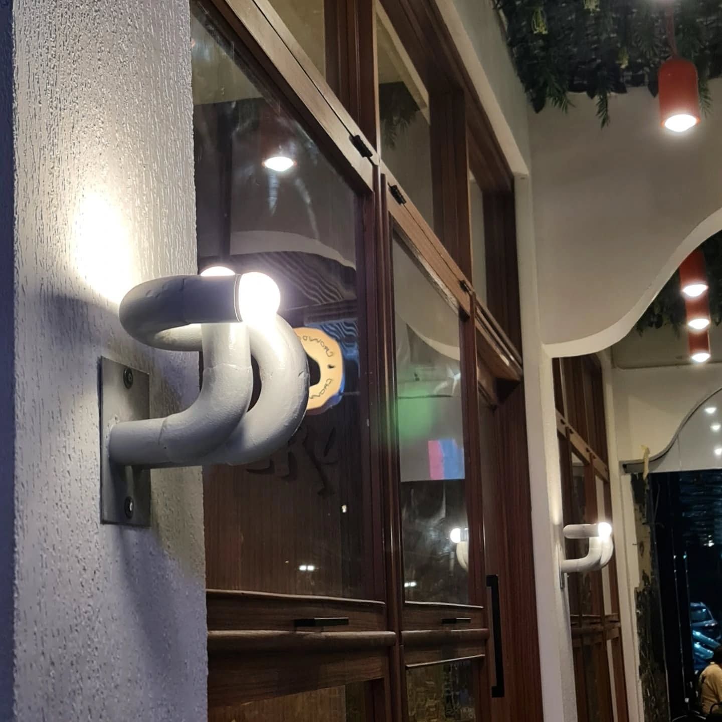 Crowd Cafe - Gallery Image 7