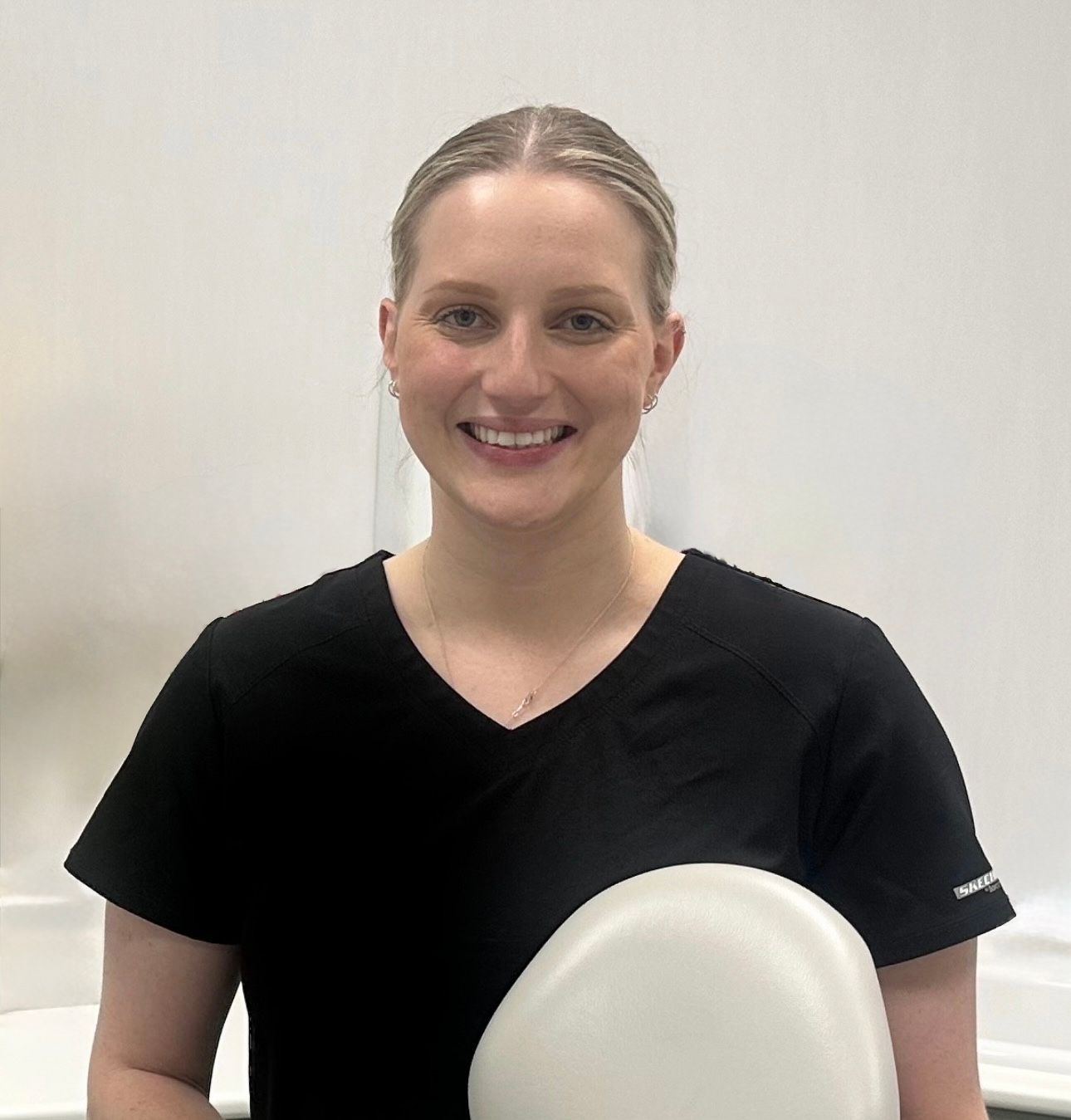 Image of Dr Eliza Santalucia, your local dentist.