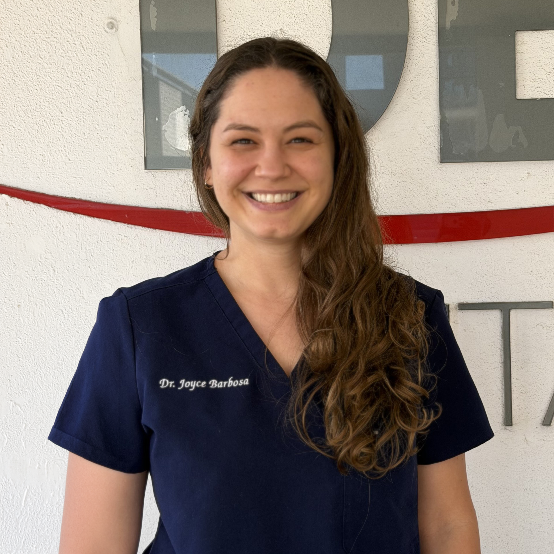 Dr Joyce Barbosa-Dentist