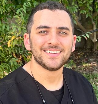 Dr Tarek Abaressi - Dentist