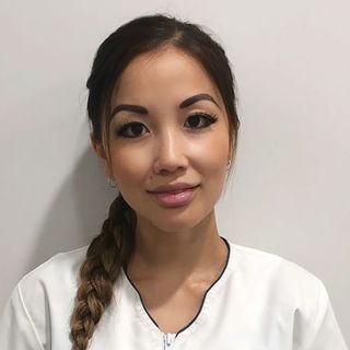 Dr Sarah Chia - Dentist