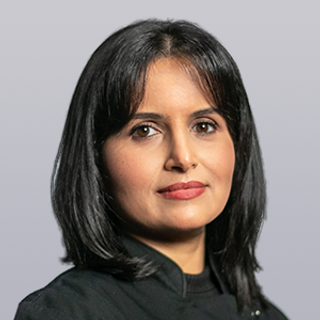 Dr Amrita Unnikrishnan - Dentist