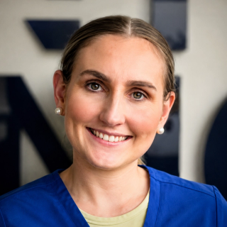 Image of Dr Darcy Sayre, your local dentist.
