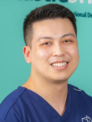 Dr Michael Wu - Dentist