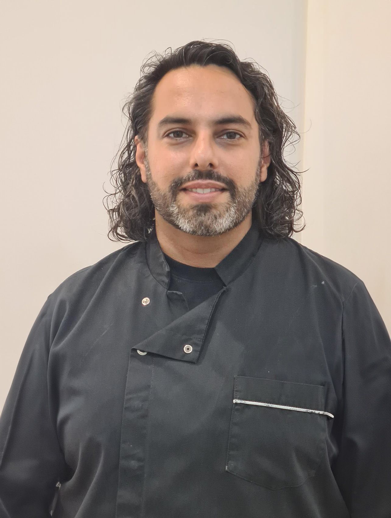 Image of Dr Arvinder Singh, your local dentist.