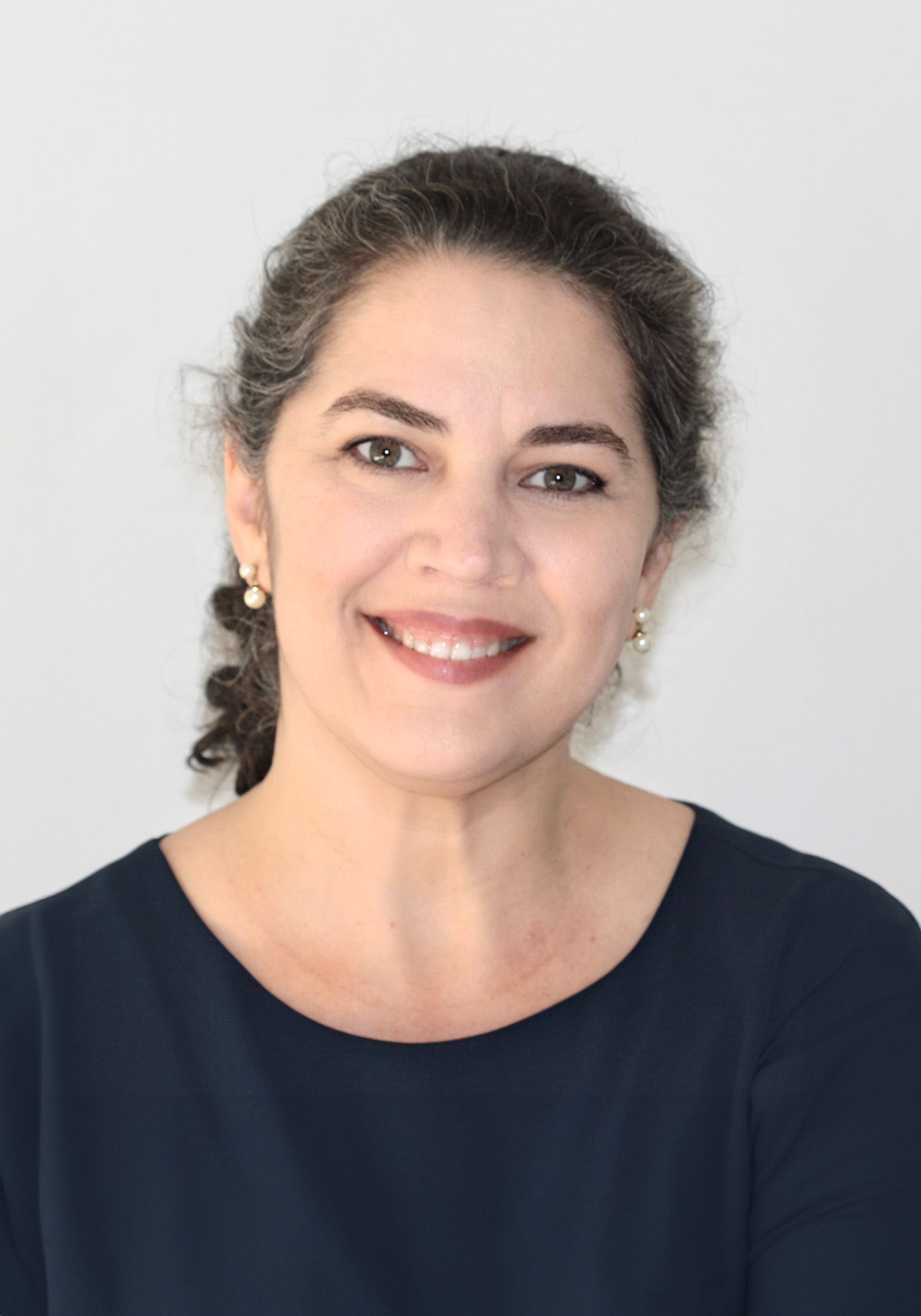 Dr Mirelle Marques - Dentist