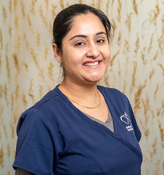 Dr Pamreet Kaur - Dentist