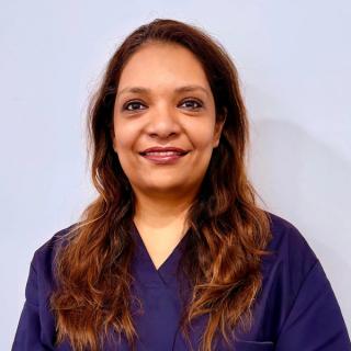 Dr. Anchal Bansal - Dentist
