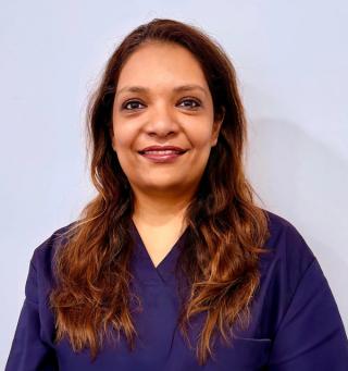 Dr. Anchal Bansal - Dentist