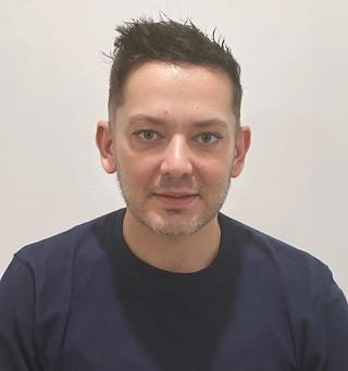 Image of Dr. Eric Andre, local dentist.