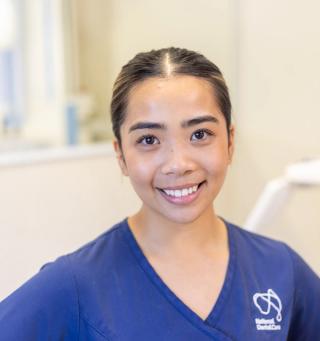 Dr. Alexa Canlas - Dentist