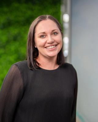 Louise Hayes: Chief Operating Officer (COO)