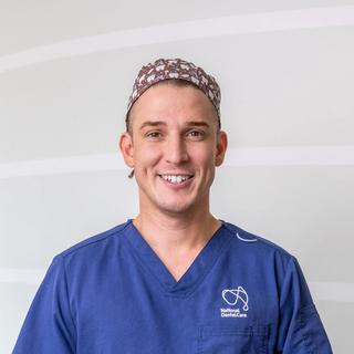 Dr John Roberts-Thomson - Dentist