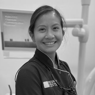 Dr Juliana Ng - Dentist