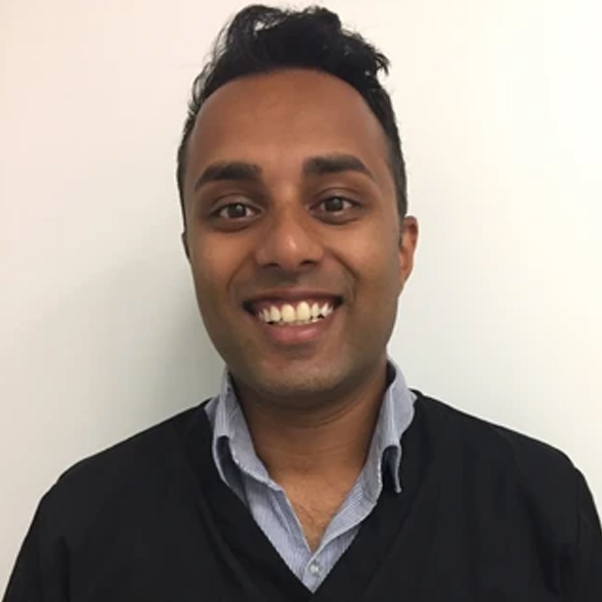 Dr Sachi Fernando Dentist
