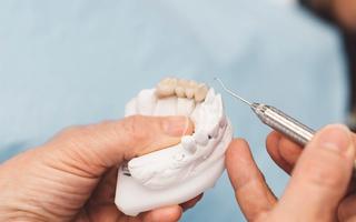 Dental Crowns & Bridges in Carnegie - Hero