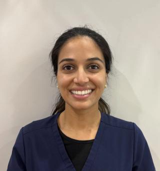 Dr Andrea Almeida - Dentist