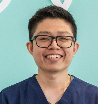 Dr Ren Ooi - Dentist